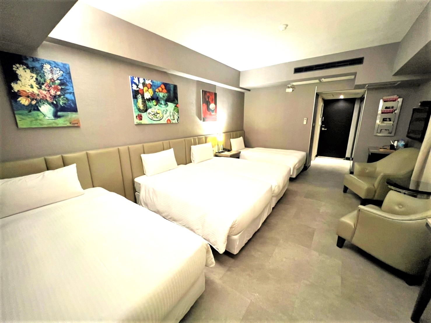 【輕奢華旅行】/ AHotel3+1人房(四小床) / AHotel Quadruple Room