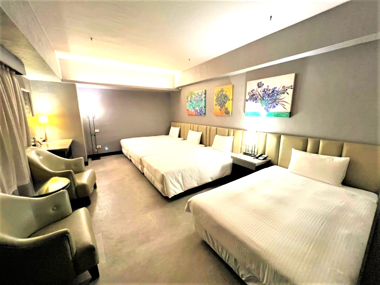 【輕奢華旅行】/ AHotel3+1人房(四小床) / AHotel Quadruple Room