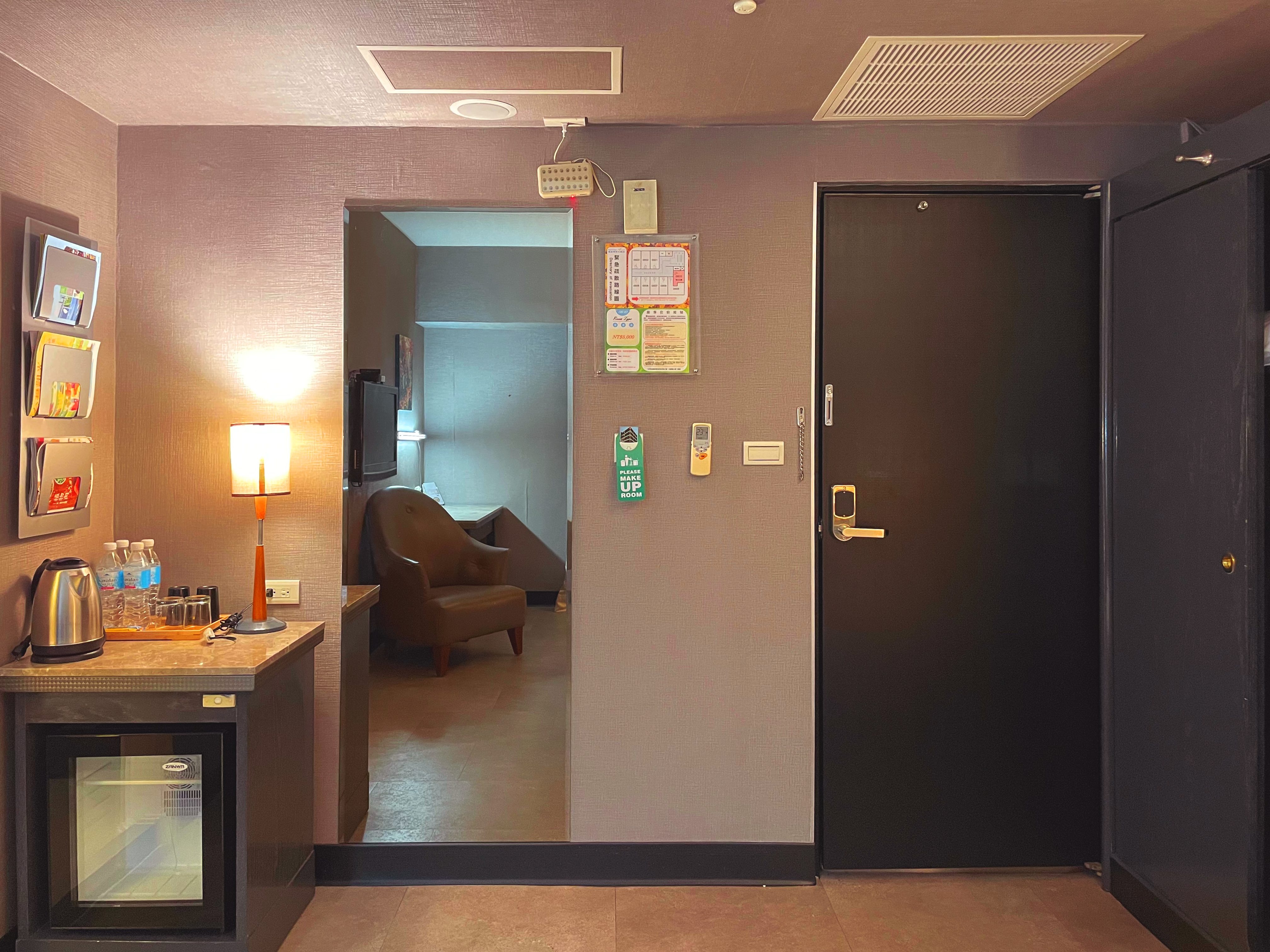 豪華客房(一大床) / Deluxe Double Room